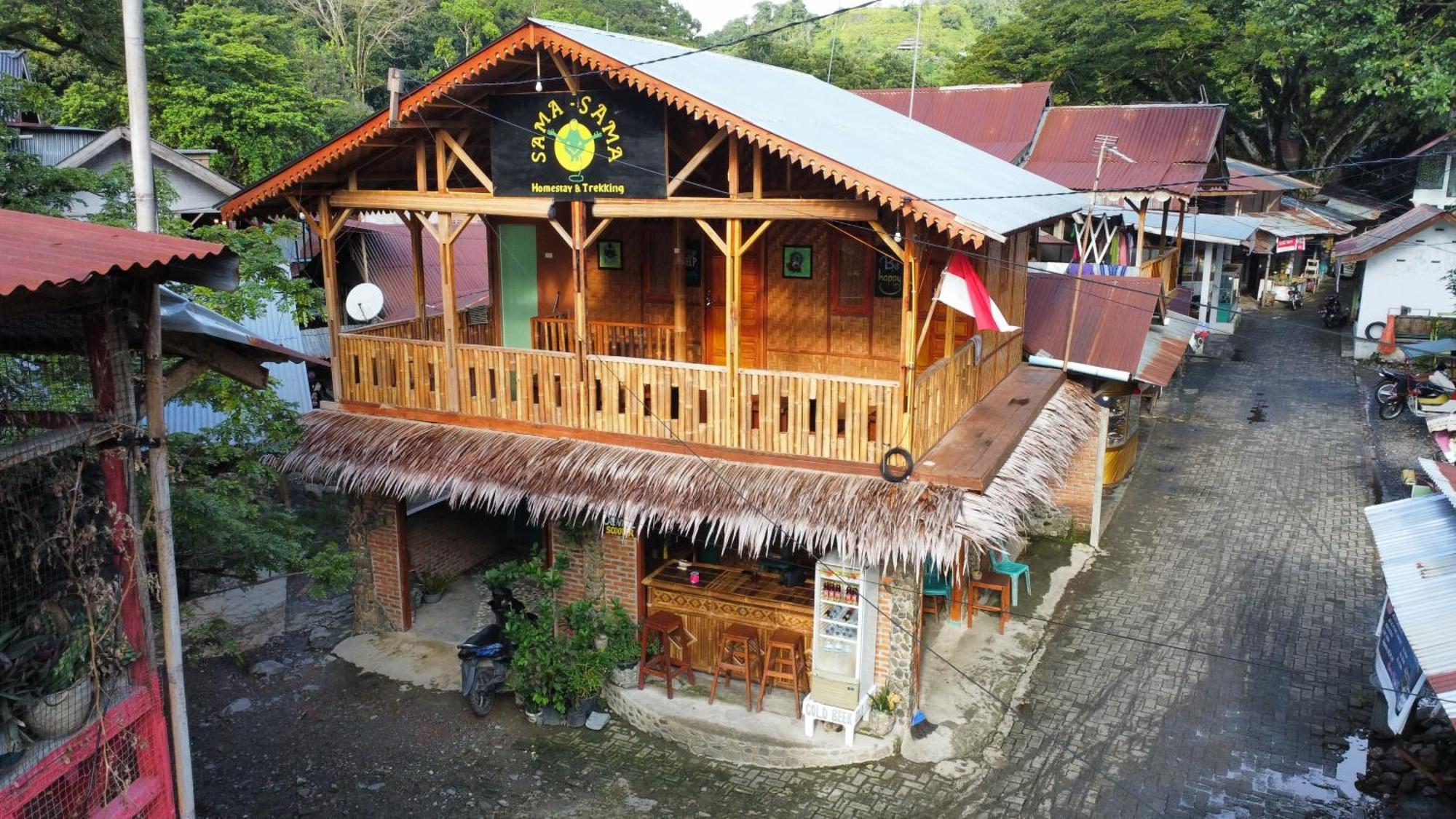 Sama Sama Homestay & Trekking Only Stay Here Book Trekking And Transport With Us Bukit Lawang Exterior foto